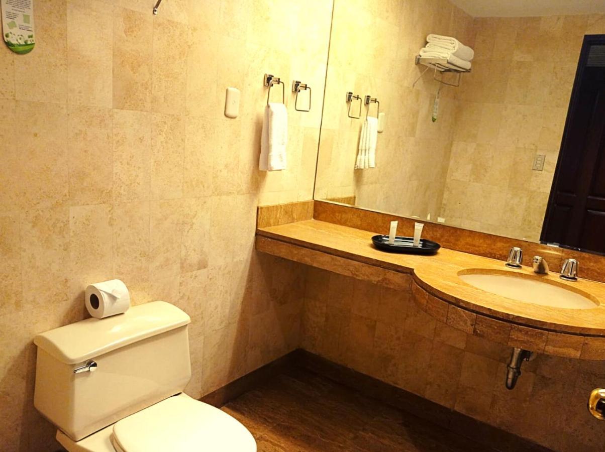 J&A Classic Hotel Lima Eksteriør bilde Bathroom