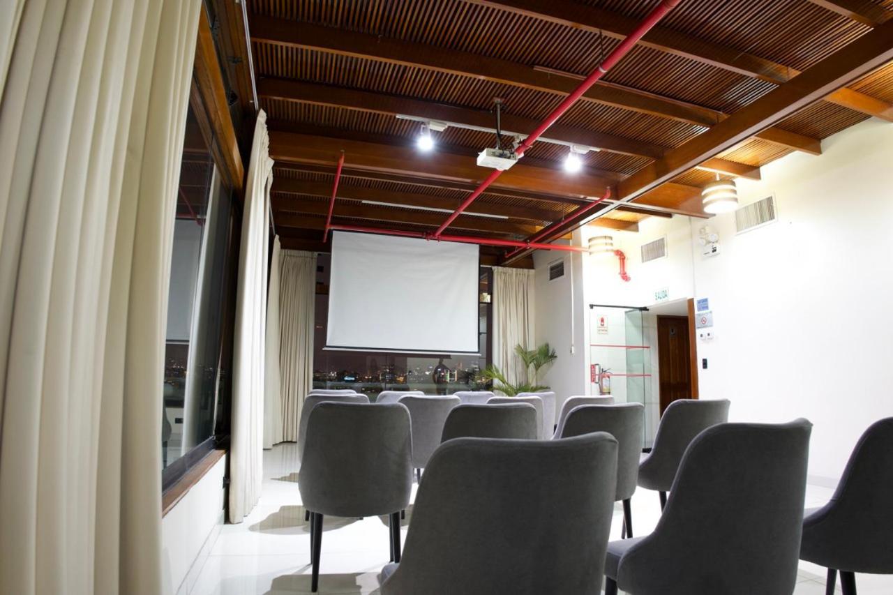 J&A Classic Hotel Lima Eksteriør bilde The boardroom