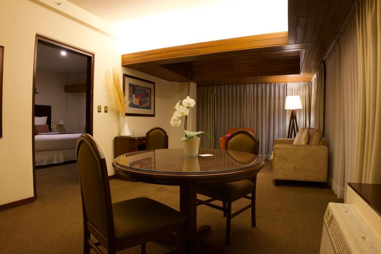 J&A Classic Hotel Lima Eksteriør bilde A suite at the hotel
