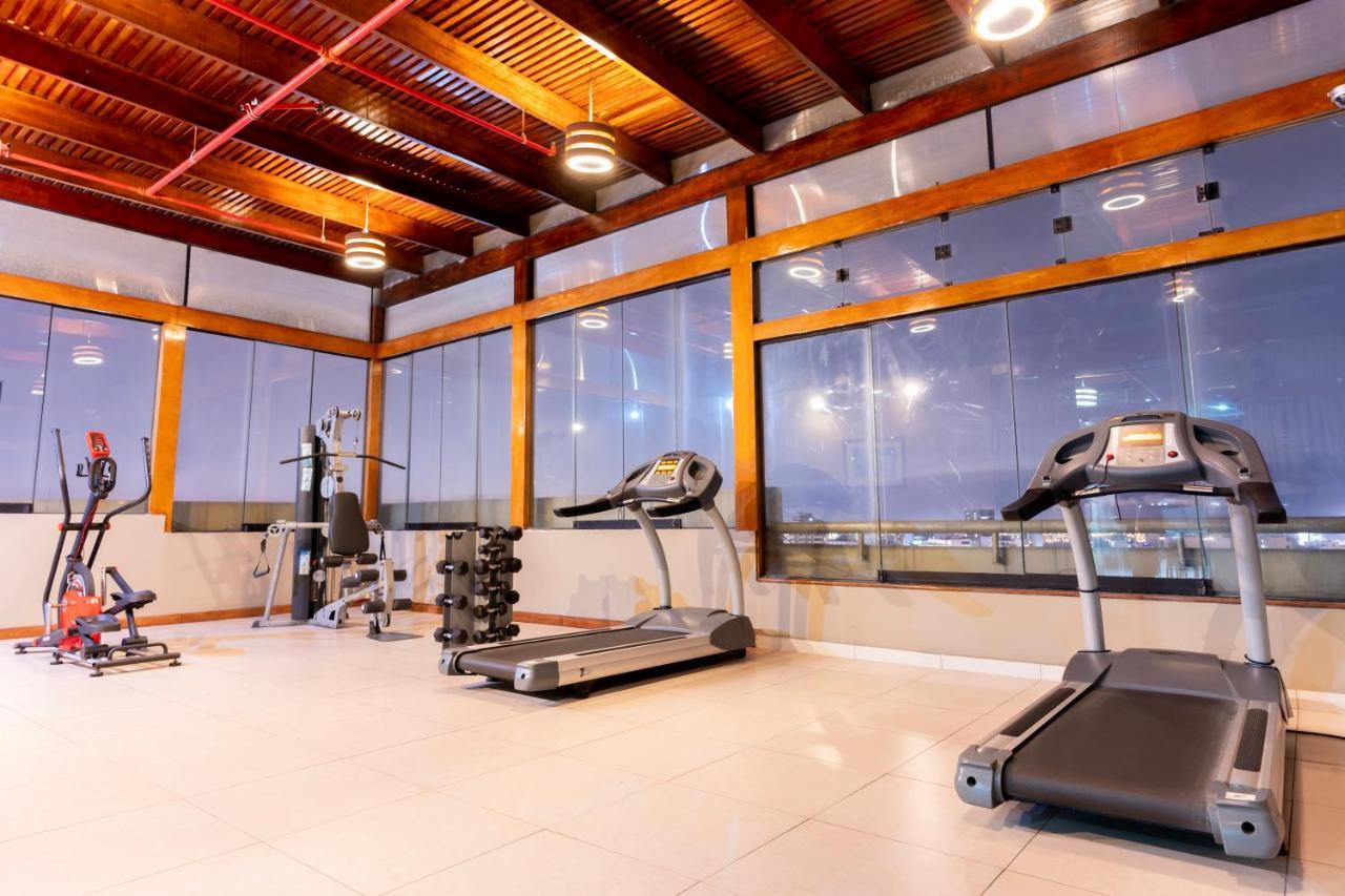 J&A Classic Hotel Lima Eksteriør bilde The gym at the hotel