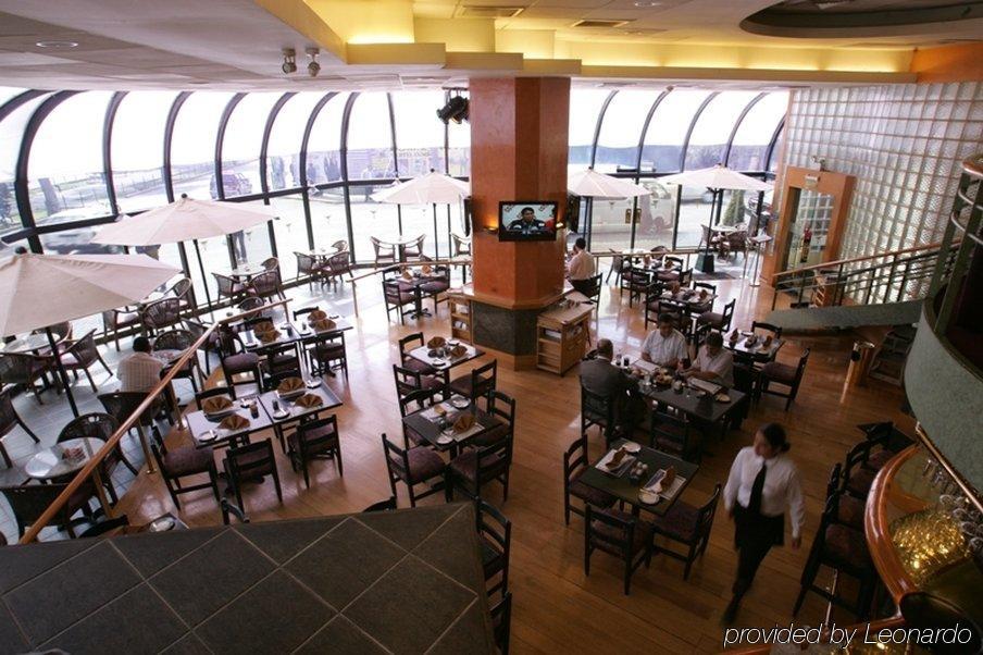 J&A Classic Hotel Lima Restaurant bilde The restaurant