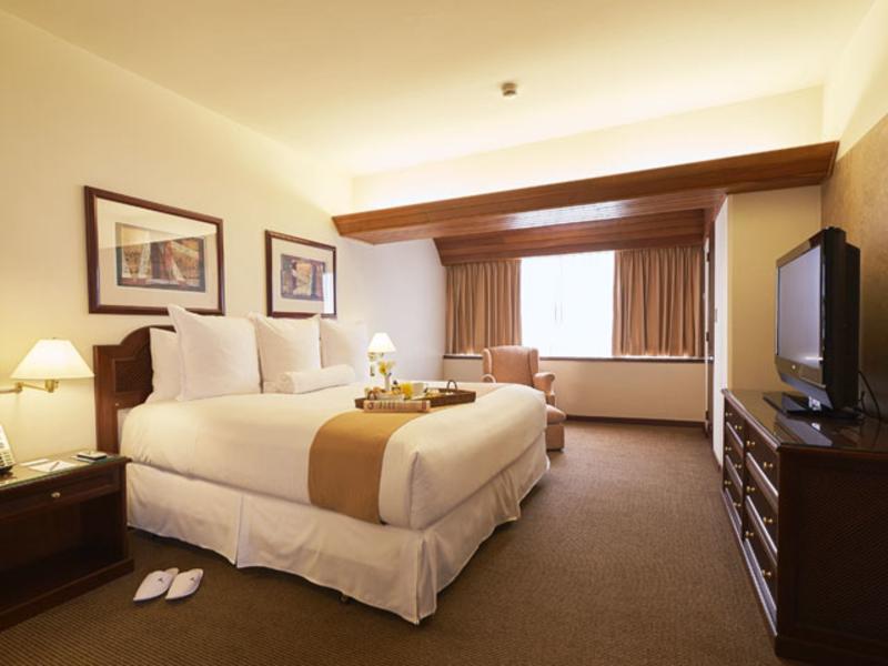 J&A Classic Hotel Lima Eksteriør bilde A room at the Fairmont Banff Springs Hotel
